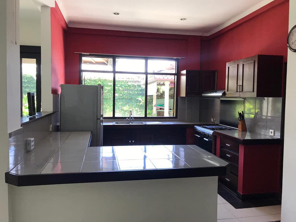 Rumah dijual di Renon