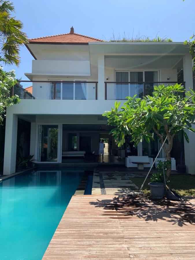 Villa dijual di Kuta Bali