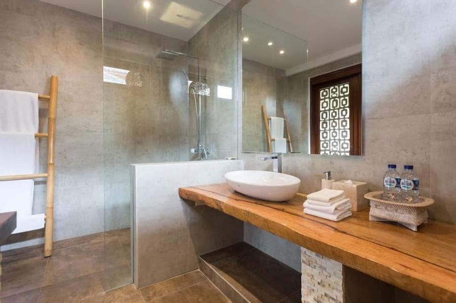 Villa dijual di Canggu Bali