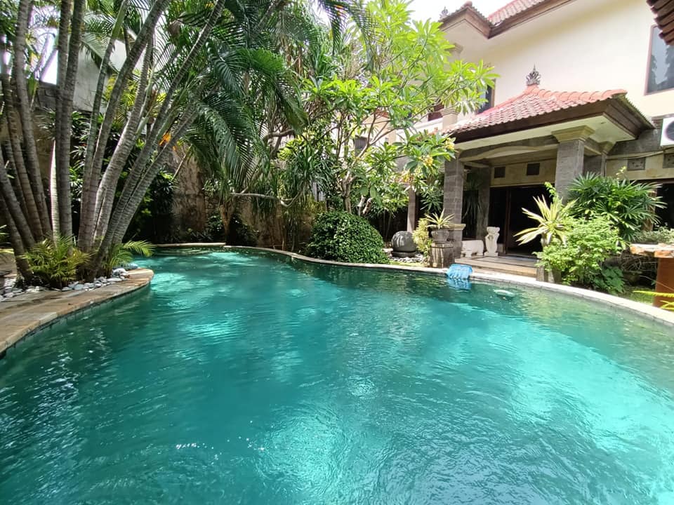 Villa dijual di Kerobokan Bali