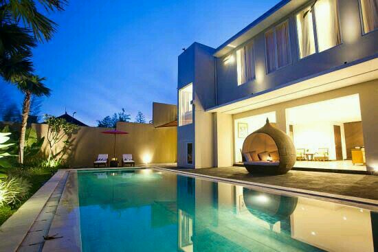 Villa dijual di Seminyak Bali