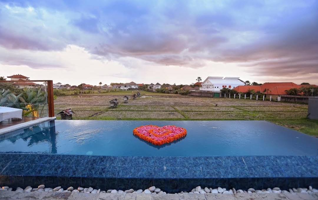 Villa dijual di Seminyak Bali