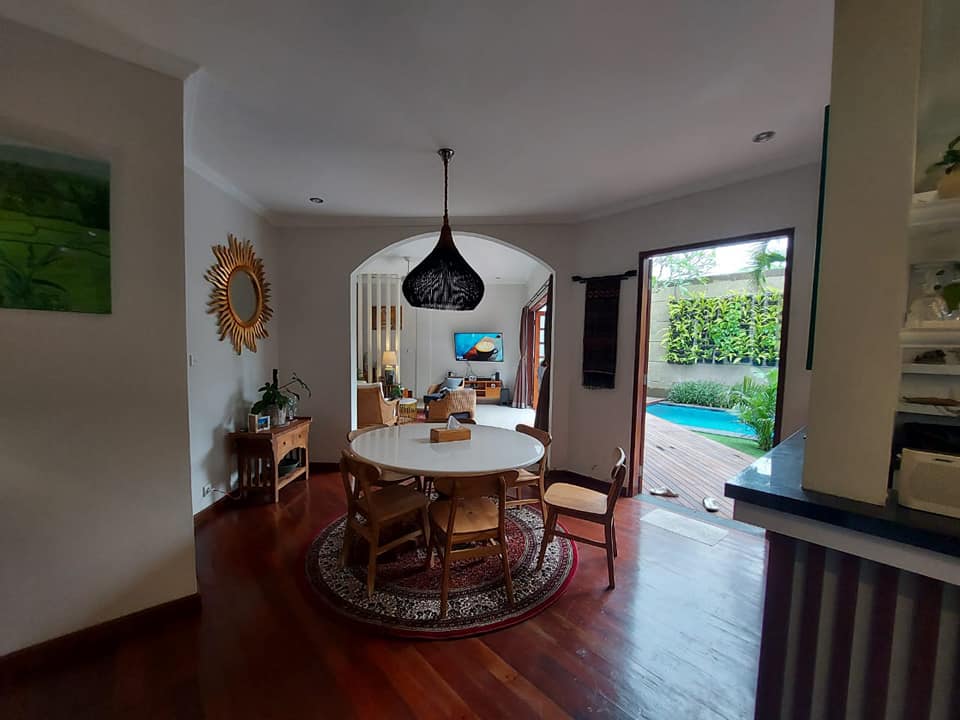 Villa dijual di Seminyak Bali