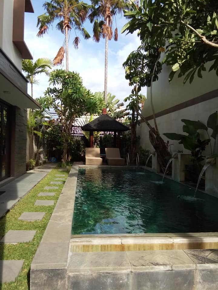 Villa dijual di Seminyak Bali