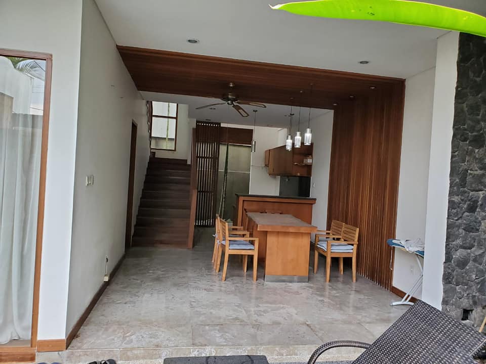 Villa dijual di Seminyak Bali